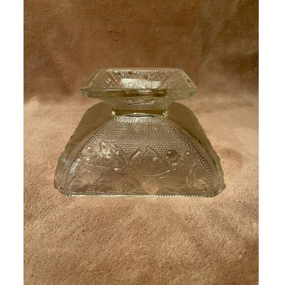 Vintage Ornate Glass, Oak Leaf & Acorns, Square Pedestal Candy Dish w/Lid - Picture 5 of 7